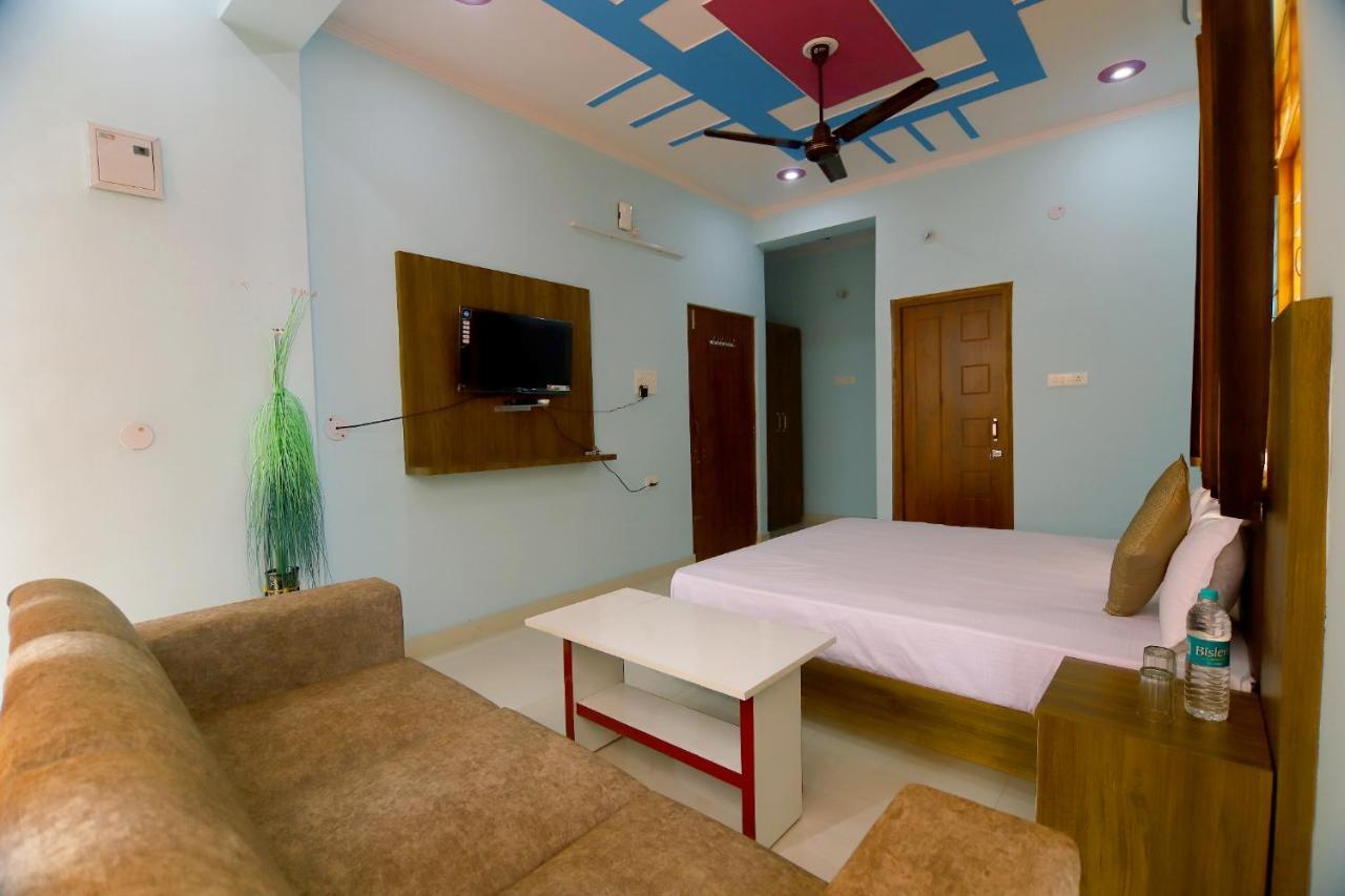 Hotel Comfort Inn Homestay デヘラードゥーン エクステリア 写真